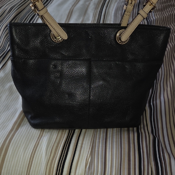 Michael Kors Black and Tan Tote Bag - Picture 10 of 17